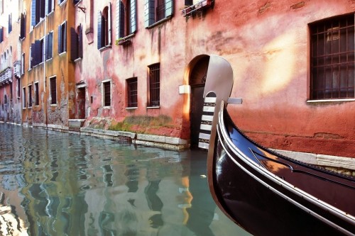 Gondola Venice Channel Architecture Houses Old