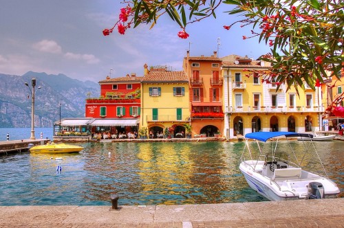 Garda Malcesine Italy Vacations Landscape Water