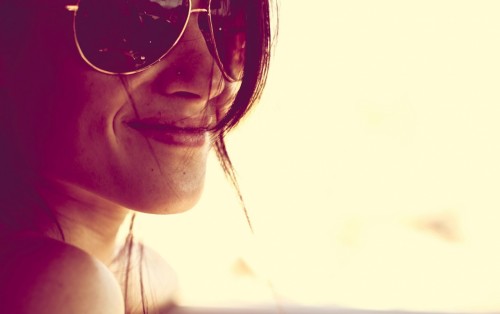 Girl-with-sunglasses-smiling