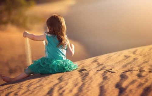 #Sweet #Girl #Playing #Desert
