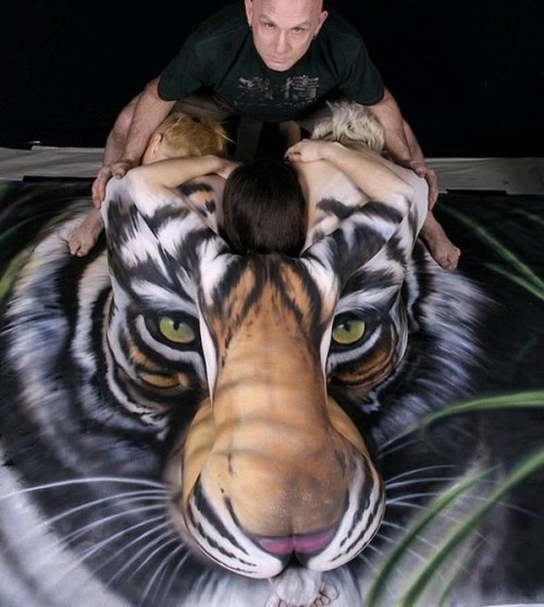Amazing.....Tiger Body Art