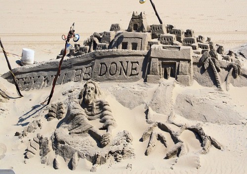 Some people have ides that how to use sand in good way and make it good in it.