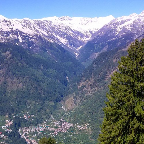 Manali is a high-altitude Himalayan resort town in India’s northern Himachal Pradesh state in india